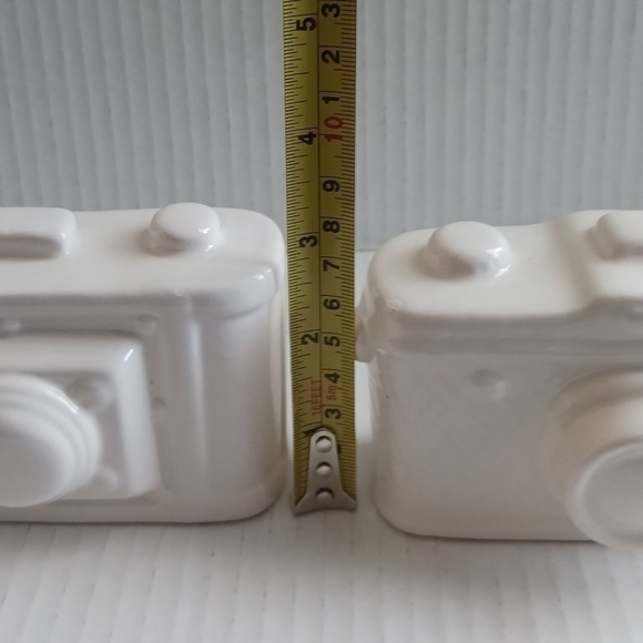 Ceramic Camera Decor - Picture 8 of 10